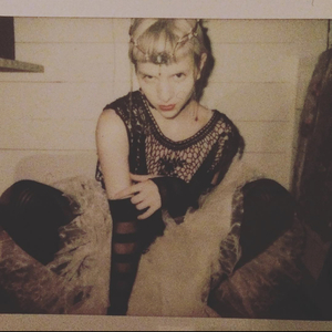 久久久精品久久久久特色影视
